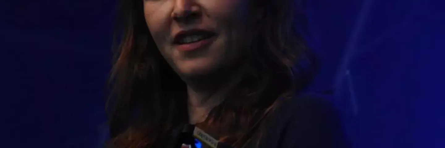 2019 Emma Van Der Tang a79a8d92 6d3d 4944 946b acbaf335fea6